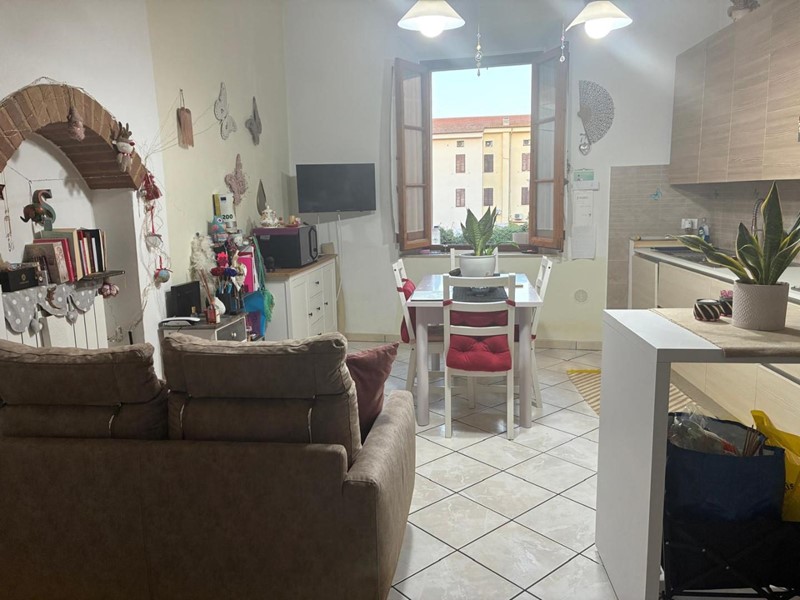 Trilocale in Vendita a Poggibonsi, 130'000&euro;, 80 m²