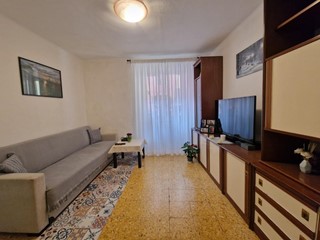 Trilocale in Vendita a Carrara, 57'000&euro;, 50 m², arredato
