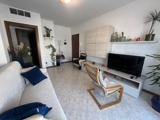 Trilocale in Vendita a Viareggio, 215'000&euro;, 50 m², arredato
