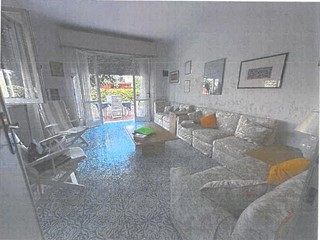 Quadrilocale in Vendita a Pietrasanta, zona Marina di Pietrasanta, 450'000&euro;, 98 m²
