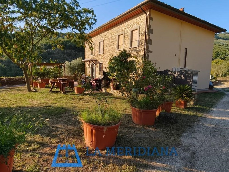 Appartamento in Vendita a Larciano, zona Larciano Castello, 190'000&euro;, 154 m², arredato
