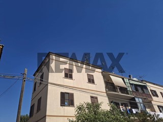 Trilocale in Vendita a Castelforte, 59'000&euro;, 67 m²