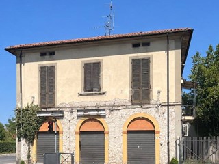 Appartamento in Vendita a Altopascio, 83'000&euro;, 240 m²