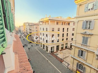 Quadrilocale in Vendita a Ancona, 219'000&euro;, 140 m²