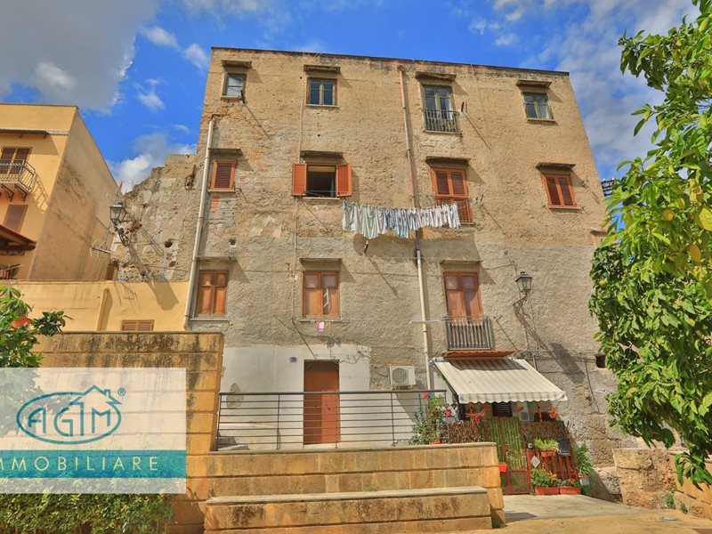 Appartamento in Vendita a Palermo, 135'000&euro;, 123 m²