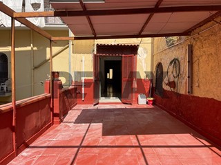 Quadrilocale in Vendita a Torre del Greco, 175'000&euro;, 150 m²