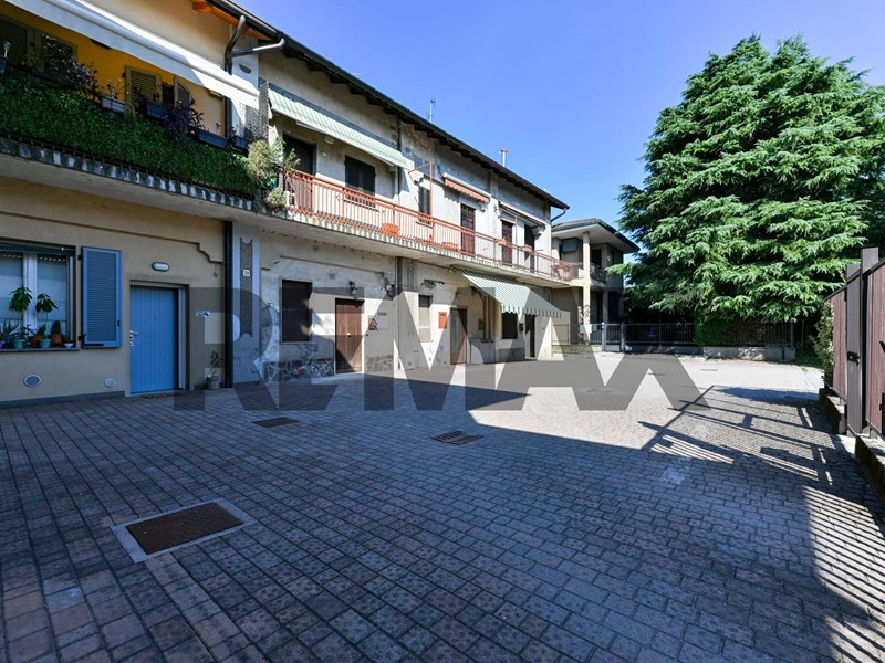 Bilocale in Vendita a Concorezzo, 99'000&euro;, 70 m²