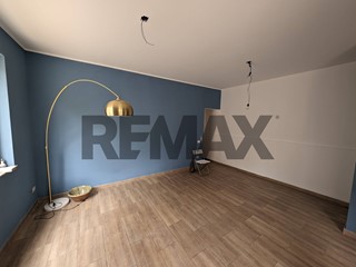 Appartamento in Vendita a Aci Castello, 170'000&euro;, 130 m²