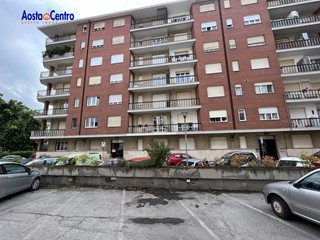 Bilocale in Affitto a Aosta, 700&euro;, 47 m²