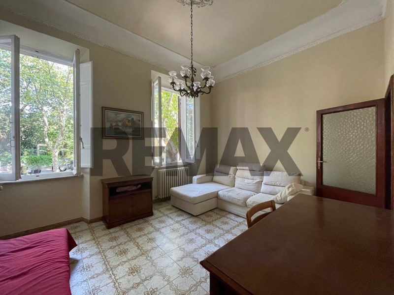Appartamento in Affitto a Jesi, 640&euro;, 120 m²