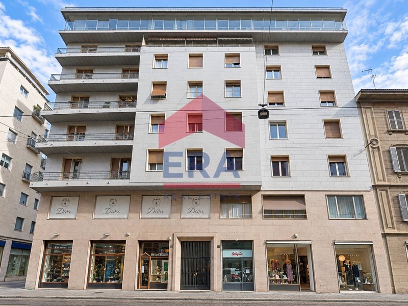 Trilocale in Affitto a Milano, 2'450&euro;, 80 m²