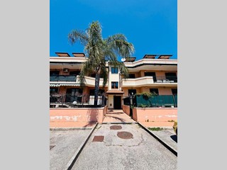 Quadrilocale in Affitto a Giugliano in Campania, 1'350&euro;, 90 m²