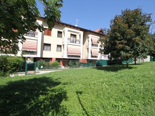Trilocale in Vendita a Marnate, 210'000&euro;, 85 m², arredato, con Box