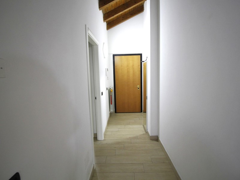 Trilocale in Vendita a Marnate, 145'000&euro;, 100 m²