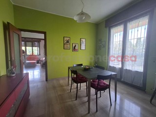 Appartamento in Vendita a Pogliano Milanese, 278'000&euro;, 170 m², con Box
