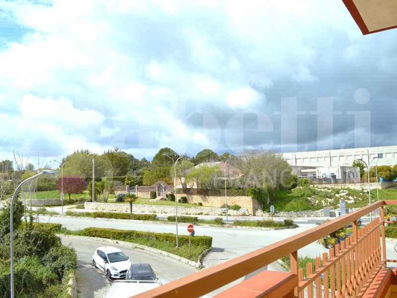Appartamento in Vendita a Ragusa, 65'000&euro;, 109 m²