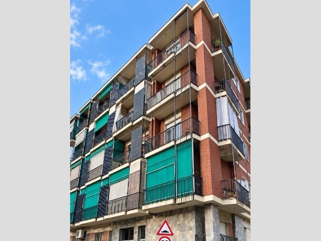 Trilocale in Vendita a Torino, 31'000&euro;, 52 m²