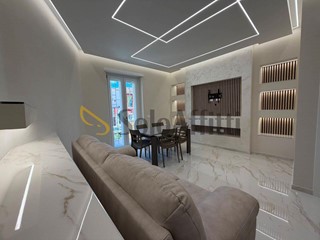 Quadrilocale in Affitto a Frosinone, 1'200&euro;, 85 m², arredato
