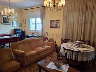 Appartamento in Vendita a Siracusa, 170'000&euro;, 182 m², con Box