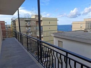 Appartamento in Vendita a Siracusa, 128'000&euro;, 160 m²