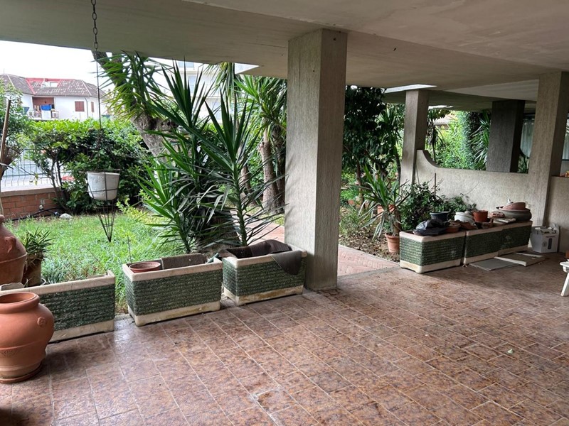 Appartamento in Vendita a Grosseto, 415'000&euro;, 250 m², con Box