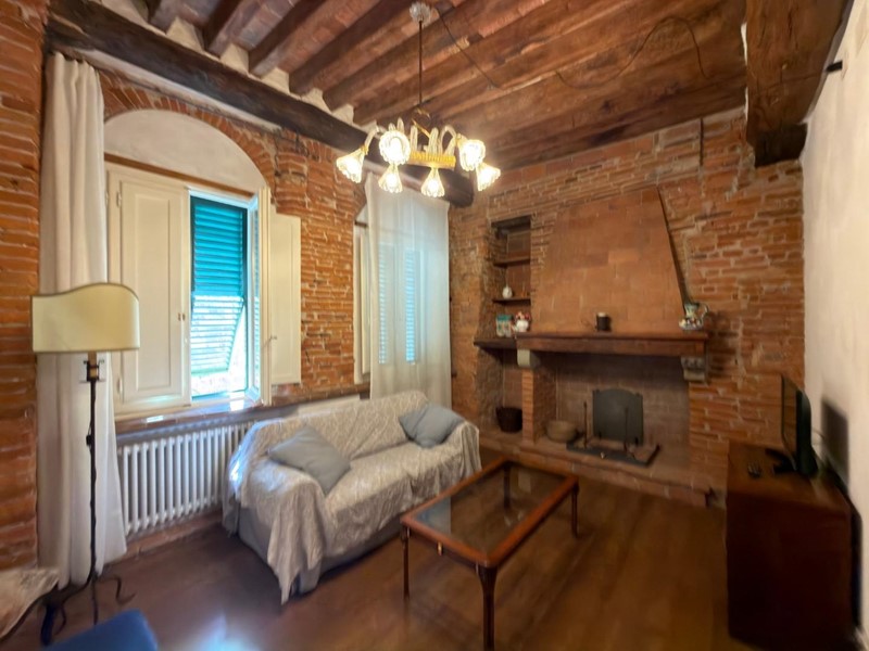 Trilocale in Affitto a Lucca, 750&euro;, 65 m², arredato