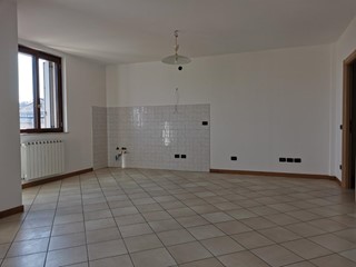 Trilocale in Vendita a Colle di Val D'Elsa, 200'000&euro;, 85 m², con Box
