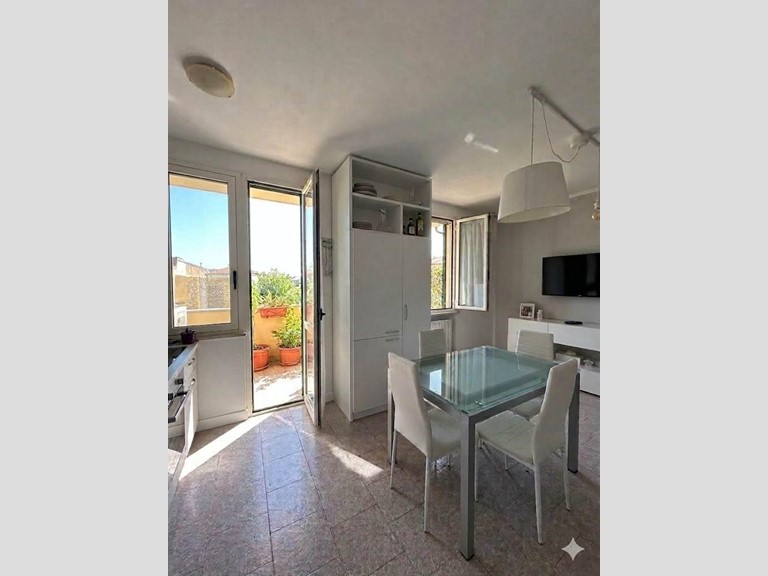 Trilocale in Vendita a Pisa, zona Marina di Pisa, 240'000&euro;, 68 m²