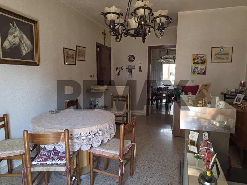 Appartamento in Vendita a Catania, 58'000&euro;, 122 m²