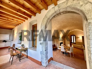 Trilocale in Vendita a Riva di Solto, 230'000&euro;, 96 m²