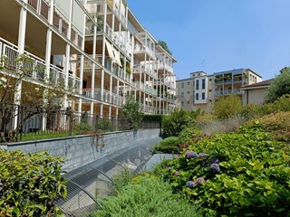 Quadrilocale in Vendita a Bergamo, 490'000&euro;, 200 m²