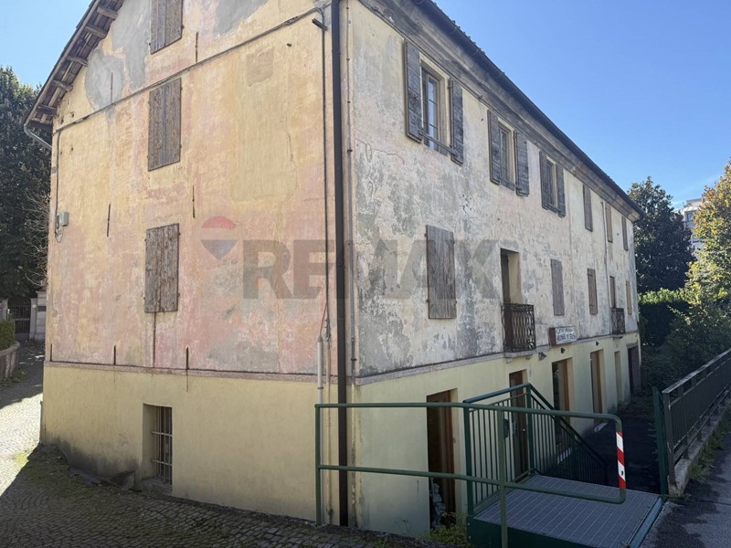 Quadrilocale in Vendita a Belluno, 50'000&euro;, 120 m²