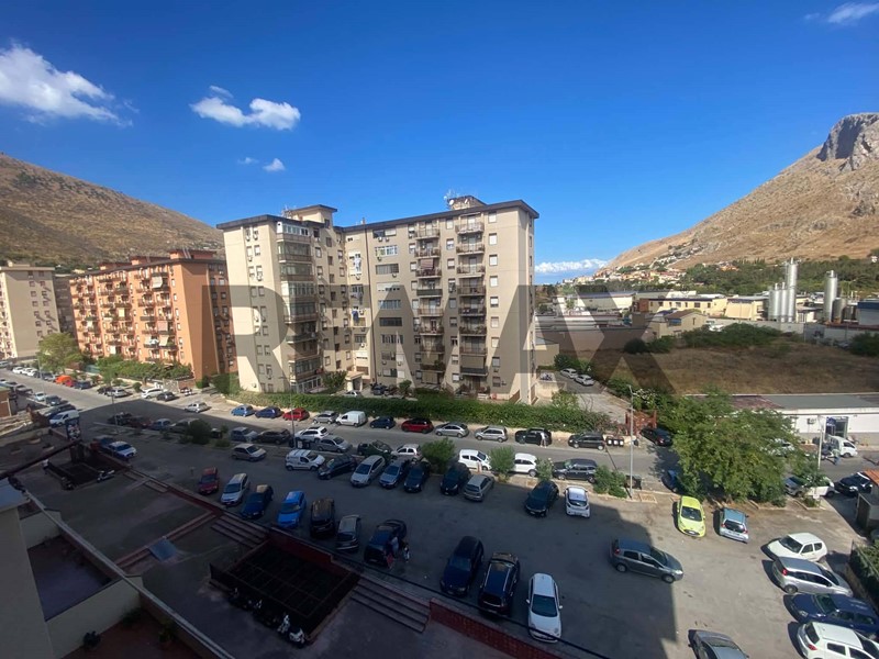 Appartamento in Vendita a Palermo, 165'000&euro;, 115 m²