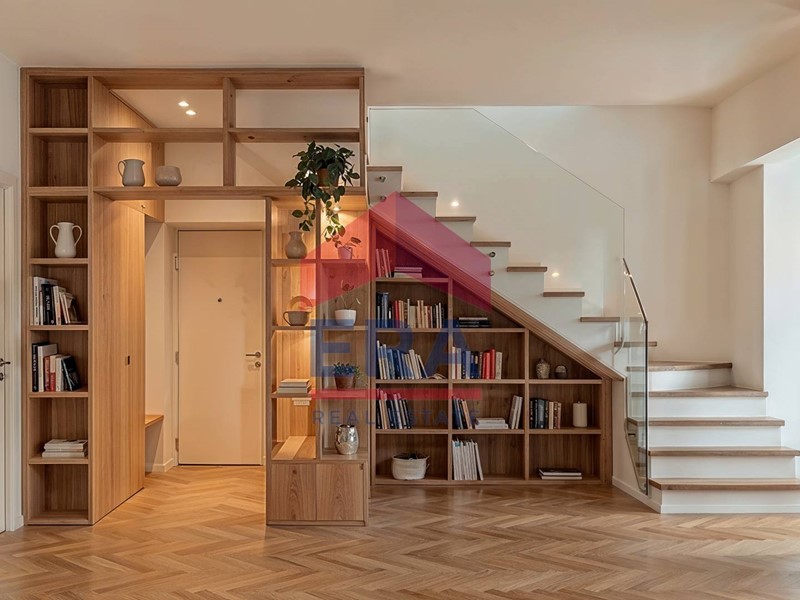Appartamento in Vendita a Roma, 498'000&euro;, 186 m²