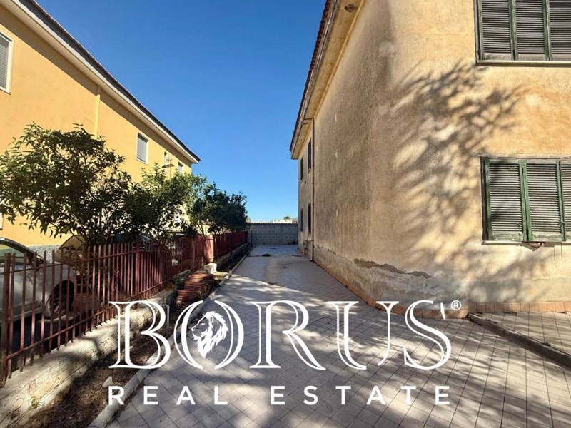 Quadrilocale in Vendita a Castel Volturno, 75'000&euro;, 124 m²