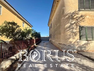 Quadrilocale in Vendita a Castel Volturno, 75'000&euro;, 124 m²