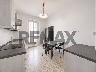 Trilocale in Vendita a Torino, 119'000&euro;, 67 m²