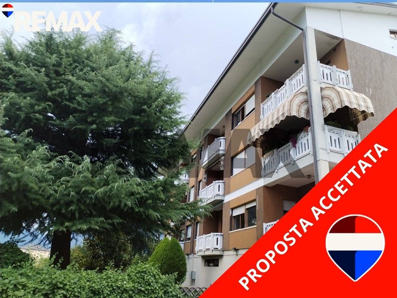 Trilocale in Vendita a Feltre, 72'000&euro;, 70 m², con Box