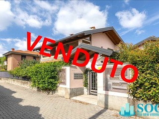 Bilocale in Vendita a Arcore, 235'000&euro;, 95 m²
