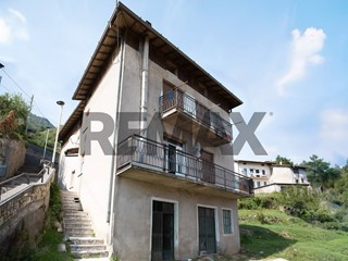 Trilocale in Vendita a Mura, 52'000&euro;, 65 m²