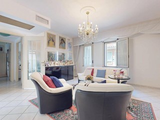 Quadrilocale in Vendita a Quartu Sant'Elena, 220'000&euro;, 140 m²