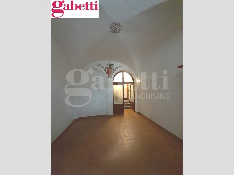 Quadrilocale in Vendita a Poggibonsi, 92'000&euro;, 83 m²