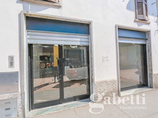 Negozio in Affitto a Lonate Pozzolo, 600&euro;, 40 m²