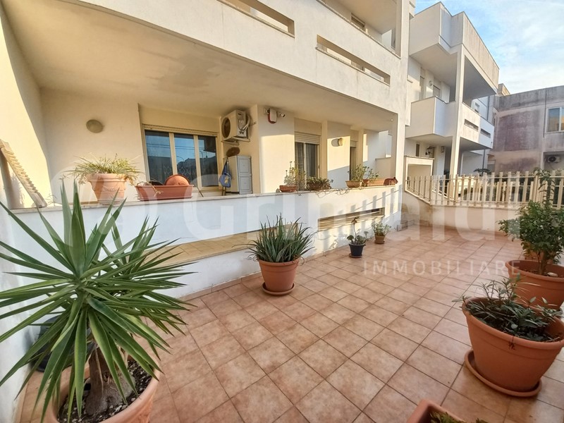 Quadrilocale in Vendita a Ugento, 99'000&euro;, 118 m², arredato, con Box