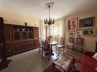 Quadrilocale in Vendita a Bari, 215'000&euro;, 110 m²