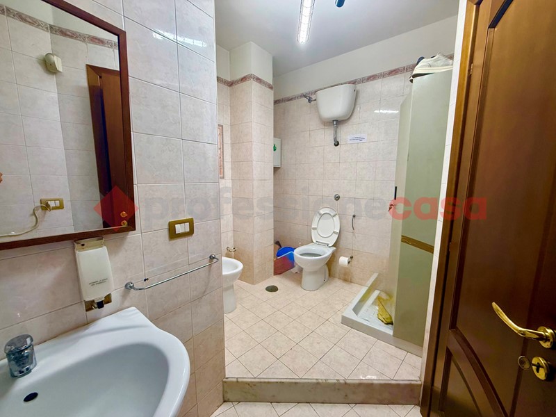 Trilocale in Vendita a Acerra, 148'000&euro;, 80 m², con Box