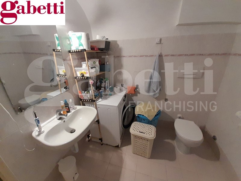 Quadrilocale in Vendita a Poggibonsi, 91'000&euro;, 78 m²
