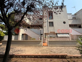Quadrilocale in Vendita a Taranto, 270'000&euro;, 153 m², con Box