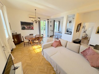 Appartamento in Affitto a Chiavari, 900&euro;, 105 m², arredato