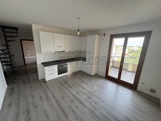 Quadrilocale in Vendita a Bressanvido, zona POIANELLA, 165'000&euro;, 85 m², con Box